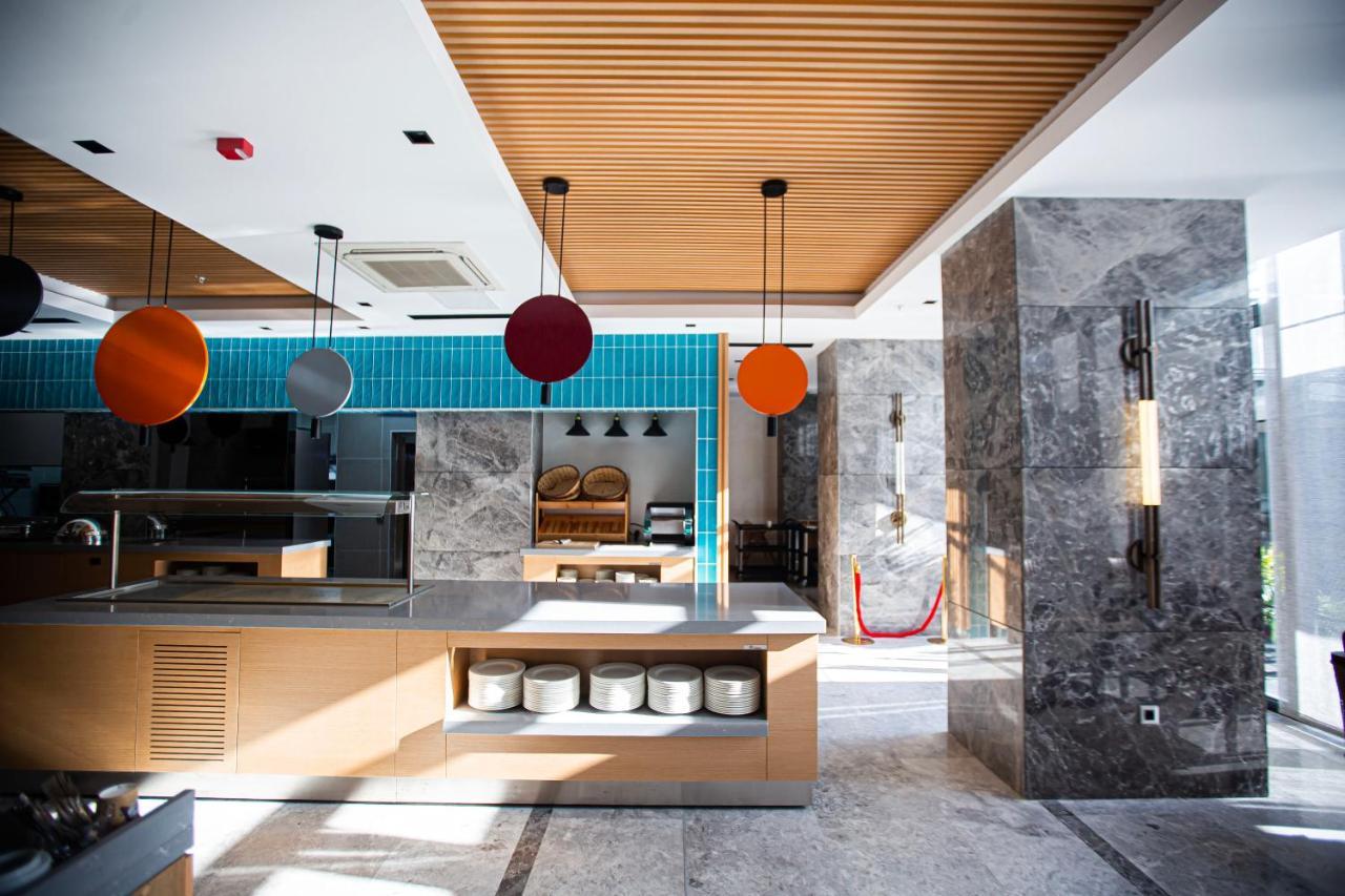 Ramada Plaza Sultanahmet Hotell Istanbul Exteriör bild The interior of the hotel