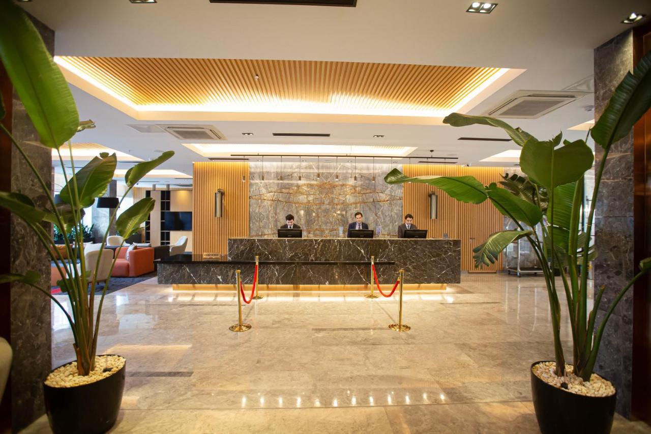 Ramada Plaza Sultanahmet Hotell Istanbul Exteriör bild Lobby